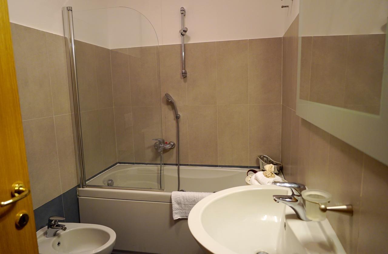 Duomo Apartment Милан Экстерьер фото